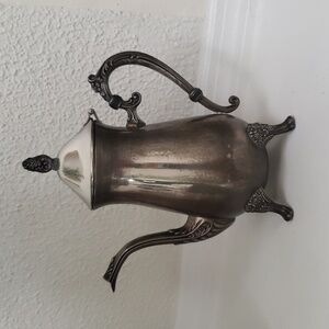 Vintage 10" Kettle Teapot with legs